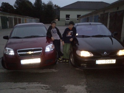 DSC_0092.JPG (182.45 KiB) Zobrazeno 9700 x s mojim dobrym kamaratom inak znamym ako sampmonty